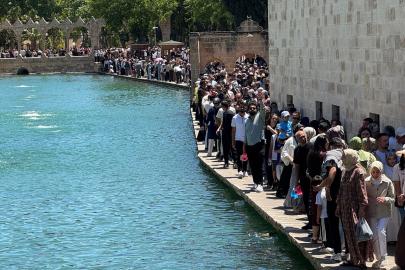 Balıklıgöl'de bayram tatili yoğunluğu yaşanıyor