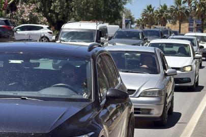 Bodrum'daki tatilciler dönüyor; 12 saatte 10 binden araç çıkış yaptı