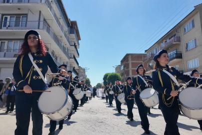 Bursa'da 40 Kadından Oluşan Kadın Bandosu Büyük İlgi Gördü