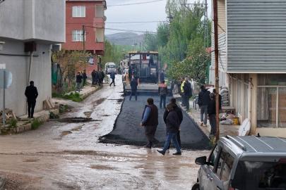 Büyükşehir Belediyesinden Sarız'da yol yapım ve onarım çalışması