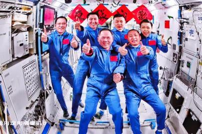 Çin'in Shenzhou-21 Mürettebatı Dünya'ya Dönmeye Hazırlanıyor