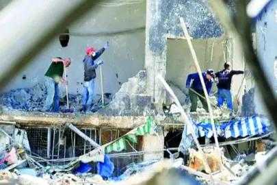 Lübnan’a topyekûn hücum başlattı