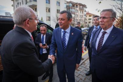 Özgür Özel, Kılıçdaroğlu görüşmesini anlattı! Her teklifte aynı kelimeyi kullanmış