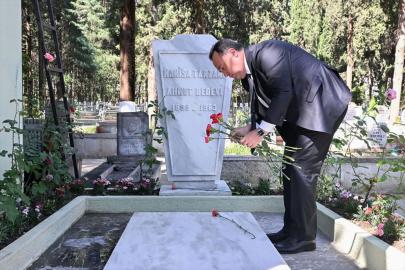 "Manisa Tarzanı" Ahmet Bedevi mezarı başında anıldı