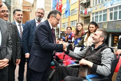 Trabzon'da engellilere 49 tekerlekli sandalye ile 27 akülü araç verildi