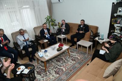 Vali Soytürk, şehit ve gazi aileleriyle bayramlaştı
