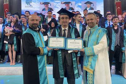 54 Yaşında 2 Bölümü Birincilikle Bitirdi: Okudukça Gençleştim