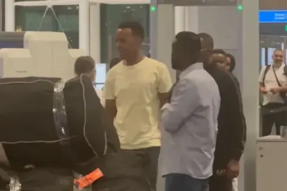 ABD’ye girişi engellenen Somalili Hakem Omar Artan İstanbul üzerinden ülkesine döndü