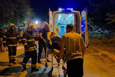 Adana'da evde çıkan yangında bir kişi dumandan etkilendi