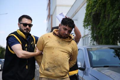 Adana'da ihbara giden polisi tabancayla yaralayan zanlı tutuklandı