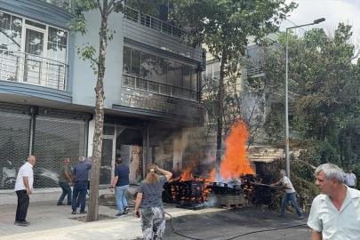 Adıyaman'da çıkan depo yangınında 6 kişi dumandan etkilendi