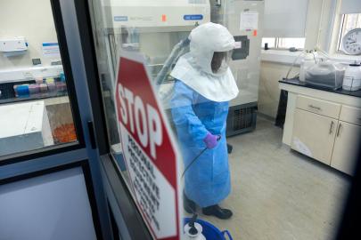 Afrika Hastalık Kontrol ve Önleme Merkezi: Uganda'daki Ebola Salgınında 580 Temaslı Takip Altında