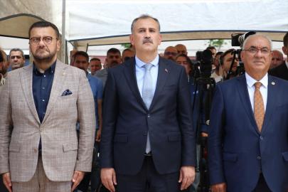 Ağrı'da 14 kütüphane açıldı, okul temeli atıldı