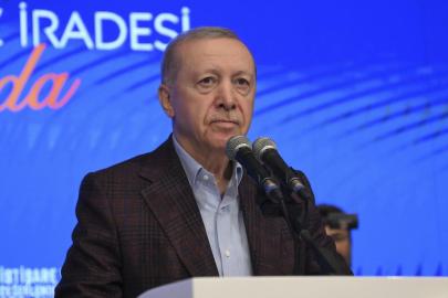 AK Parti kampı başladı! Cumhurbaşkanı Erdoğan: Bazı fosiller başörtüsüne saldırıyor