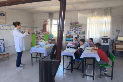 Alaçam'da kırsal kesimdeki öğrencilere sağlık eğitimi verildi