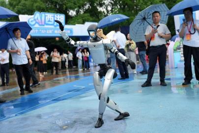 Albüm: Çin'in Hangzhou Kentinde Düzenlenen Fuarda Yapay Zeka Alanındaki Son Teknolojik Gelişmeler Sergilendi