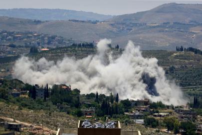 Albüm: İsrail, Lübnan'ın Güneyini Vurdu: En Az 18 Ölü