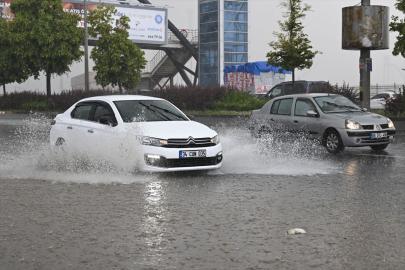 Ankara'nın Kahramankazan ilçesinde dolu etkili oldu