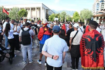 Arnavutluk'ta Trump Bağlantılı Turizm Projesine Karşı Gösteriler 16. Günde Devam Ediyor