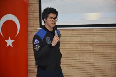 Astronot Tuva Cihangir Atasever, Şırnak'ta öğrencilerle buluştu