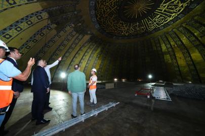 Bakan Çiftçi, Ayasofya-i Kebir Cami-i Şerifi'ndeki restorasyon çalışmalarını inceledi