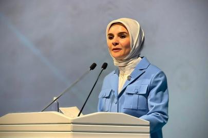 Bakan Göktaş: Başörtülü kadınlara yönelik nefret söyleminin normalleşmesine izin vermeyeceğiz
