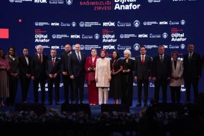 Bakan Göktaş: Hakikati ayırt edebilen ve mahremiyetini koruyabilen nesiller yetiştirmeyi hedefliyoruz