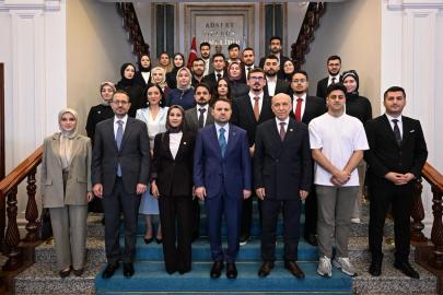 Bakan Gürlek, İstanbul 2 No'lu Barosu Başkanı Şamlı ve stajyer avukatları kabul etti