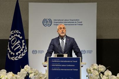 Bakan Işıkhan: Dijital dönüşümü çalışma hayatına entegre ediyoruz
