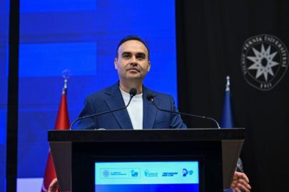 Bakan Kacır: 2 Yılda 5 Milyon Vatandaşa Yapay Zeka Eğitimi Verilecek