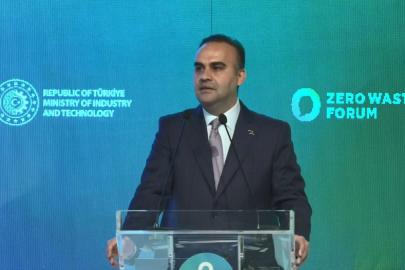 Bakan Kacır: 2030'a kadar 5 milyar avronun üzerinde sanayi karbonsuzlaştırma yatırımını desteklemeyi hedefliyoruz
