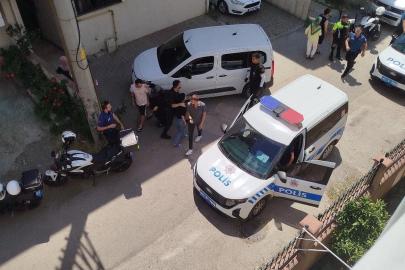 Başından vurulan kadın ağır yaralandı; evdeki 3 arkadaşı gözaltına alındı