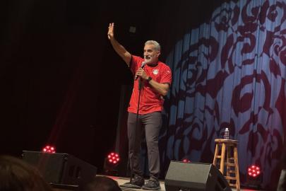 Bassem Youssef "The Belly of the Beast" turnesi kapsamında İstanbul'da sahne aldı