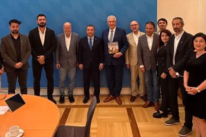 Bavyera Eyaleti İçişleri Bakanı Herrmann, Antalyalı gazetecileri kabul etti