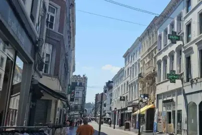 Belçika'da yılın en sıcak günü kaydedildi: Kırmızı alarm verildi