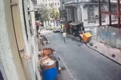 Beyoğlu'nda kargo hırsızı kısa sürede yakalandı