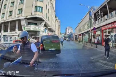 Beyoğlu'nda yol verme tartışmasında 'Boksörüm çeneni kırarım' sözleriyle tehdit etti