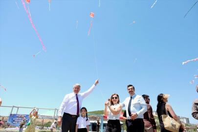 Biga'da öğrenciler uçurtma şenliğinde bulundu