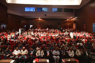 Bilecik'te Anadolu imam hatip liselerinin öğrencileri mezuniyette bir araya geldi