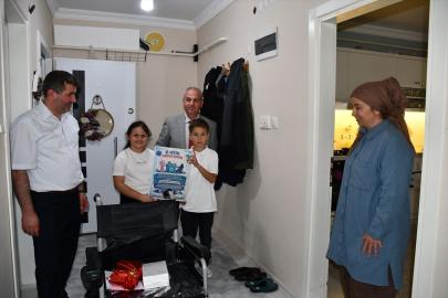 Bilecik'te "E-Atık Hayra Katık" projesiyle engelli öğrencilere tekerlekli sandalye alındı