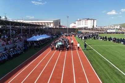Bitlis Eren Üniversitesi'nde mezuniyet töreni yapıldı