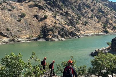 Bitlis'te derede kaybolan çocuğu arama çalışmaları devam ediyor