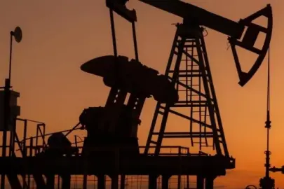Brent petrolün varili 93,24 dolardan işlem görüyor