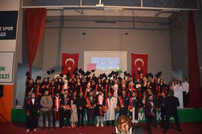 Bulanık Meslek Yüksekokulu'nda mezuniyet töreni düzenlendi