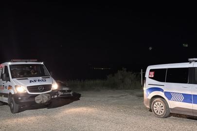 Burdur Gölü'nde kanoyla açıldıktan sonra kendilerinden haber alınamayan 2 kişi aranıyor