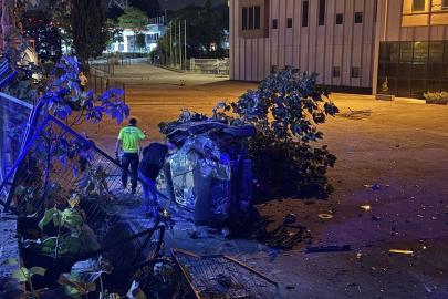 Bursa'da iki otomobilin çarpıştığı kazada 4 kişi yaralandı