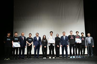 Bursa'da Liselerarası Veri Olimpiyatı'nı Merkez Anadolu İmam Hatip Lisesi kazandı