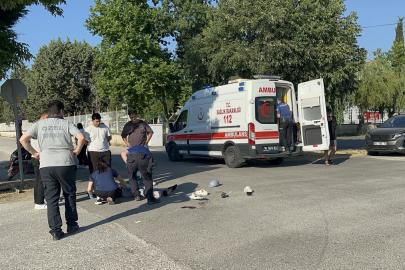 Bursa'da motosiklet ile otomobil çarpıştı: 2 yaralı