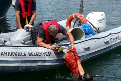 Çanakkale Yat Limanı'nda yüzey ve dip temizliği