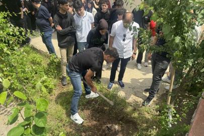 Çankırı'da öğrencilerin geleceğe yazdığı mektuplar gün yüzüne çıkarıldı